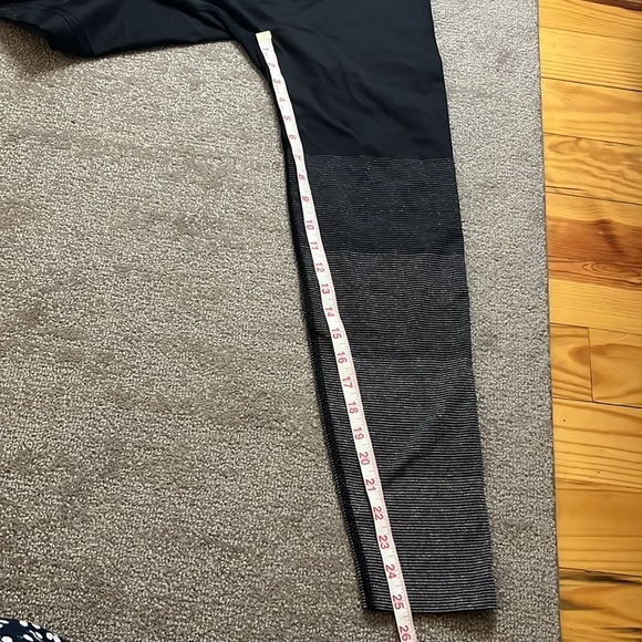 Lululemon Women’s Ebb to Street Tight Shine Legging Size 6 - Picture 6 of 9